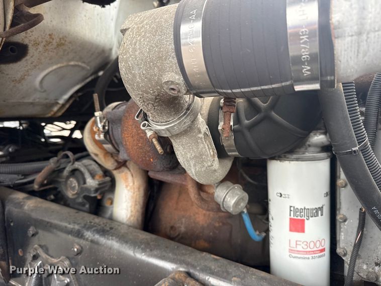 image for item EG8838 1995 Ford LT8000 applicator truck