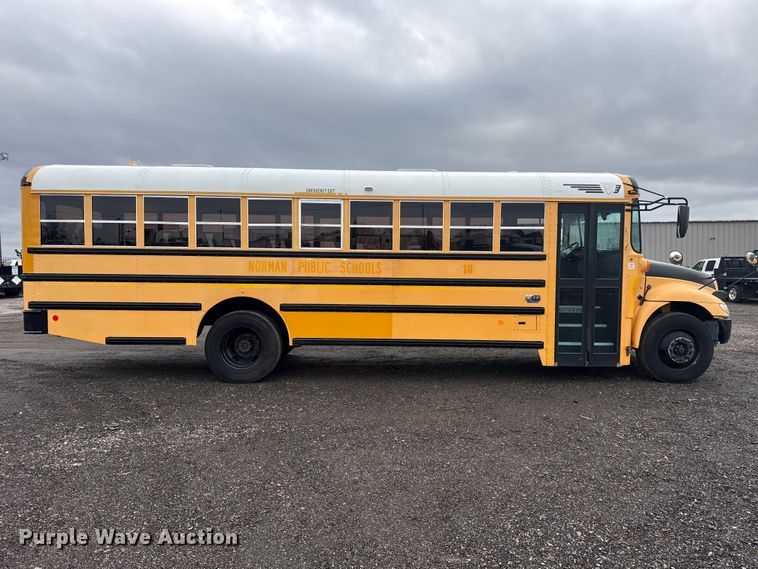 image for item EG8839 2010 IC  PB105 school bus