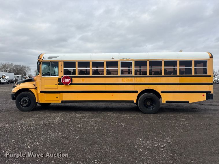 image for item EG8839 2010 IC  PB105 school bus