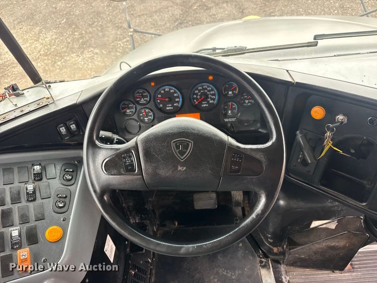 image for item EG8839 2010 IC  PB105 school bus