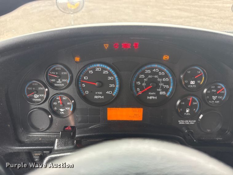 image for item EG8839 2010 IC  PB105 school bus