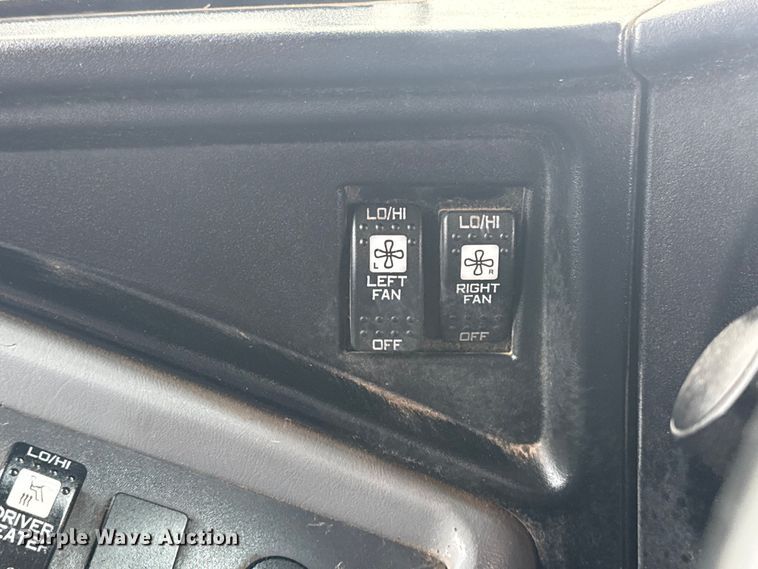 image for item EG8839 2010 IC  PB105 school bus