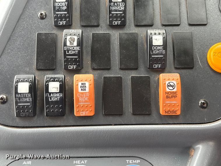 image for item EG8839 2010 IC  PB105 school bus