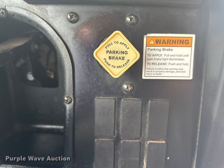 image for item EG8839 2010 IC  PB105 school bus