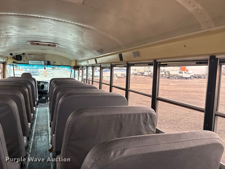 image for item EG8839 2010 IC  PB105 school bus