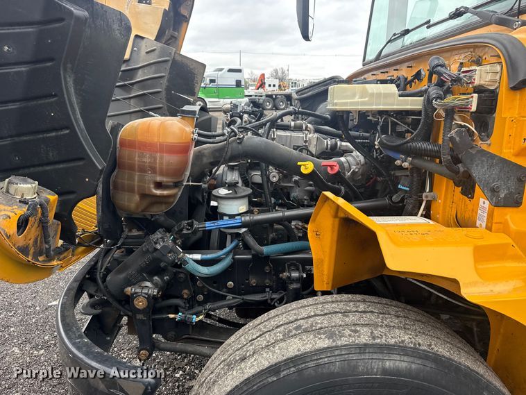 image for item EG8839 2010 IC  PB105 school bus