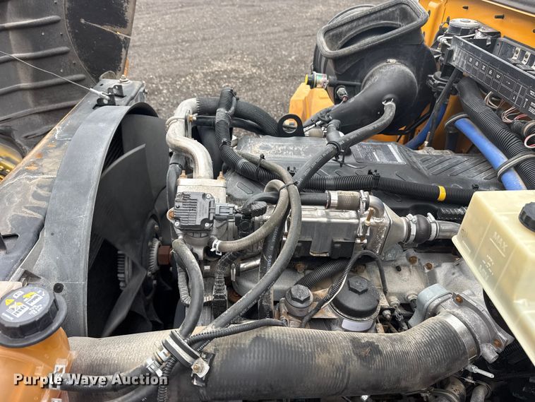 image for item EG8839 2010 IC  PB105 school bus