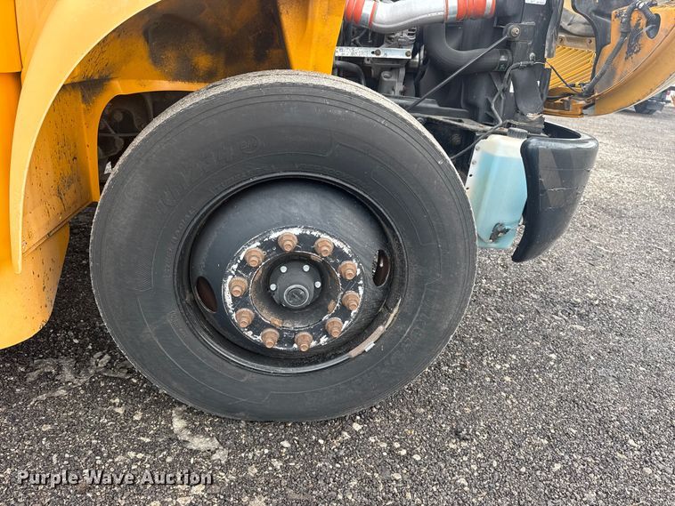 image for item EG8839 2010 IC  PB105 school bus