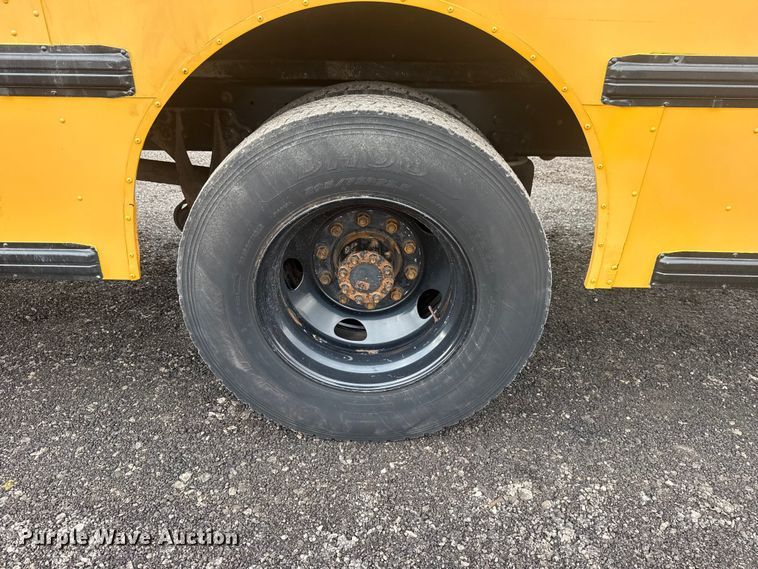 image for item EG8839 2010 IC  PB105 school bus