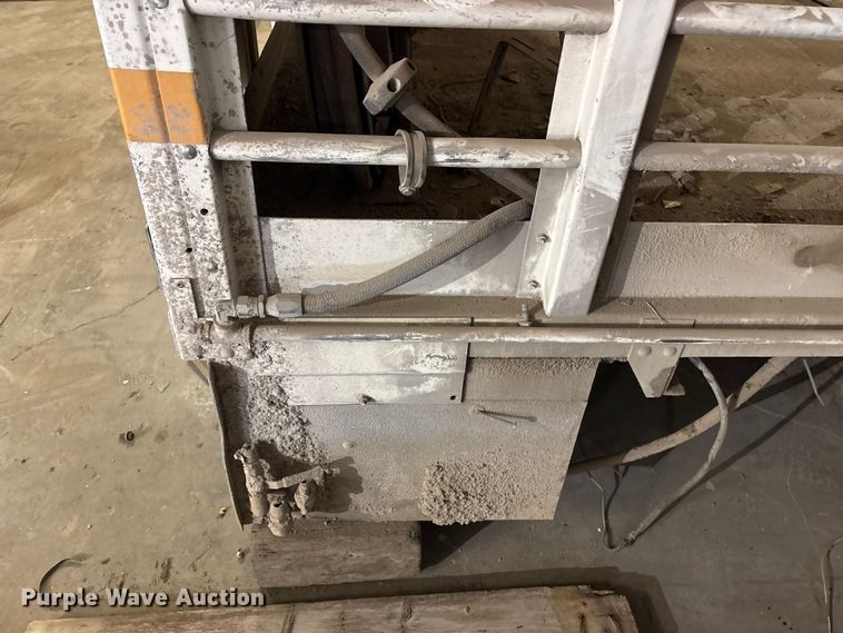 image for item EI5759 FEC service truck bed