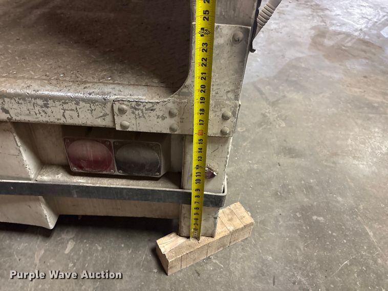 image for item EI5759 FEC service truck bed