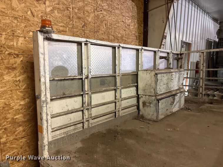 image for item EI5759 FEC service truck bed