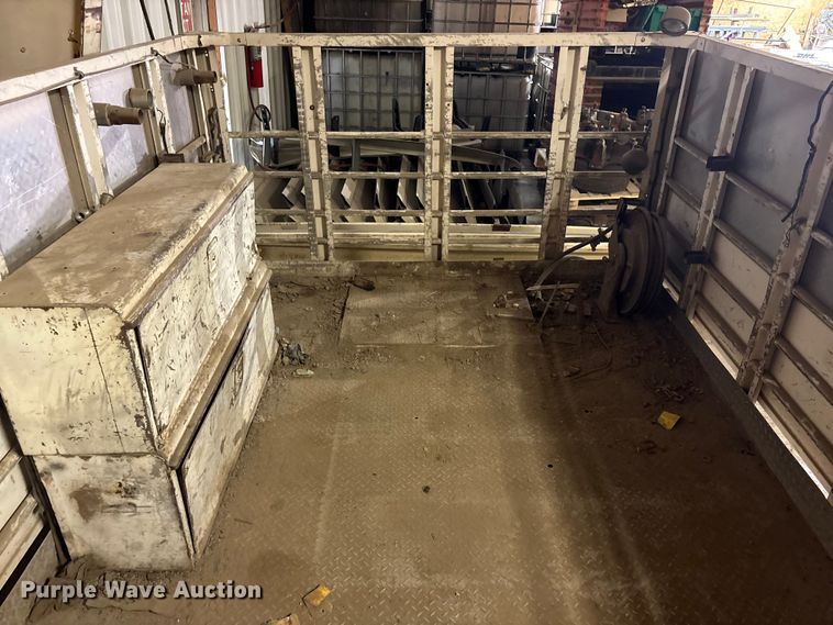 image for item EI5759 FEC service truck bed