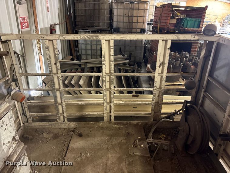 image for item EI5759 FEC service truck bed