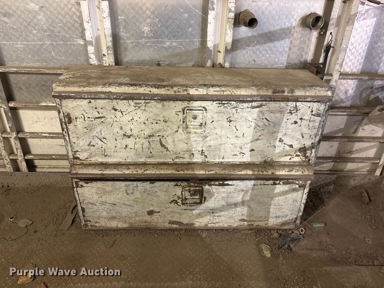 image for item EI5759 FEC service truck bed