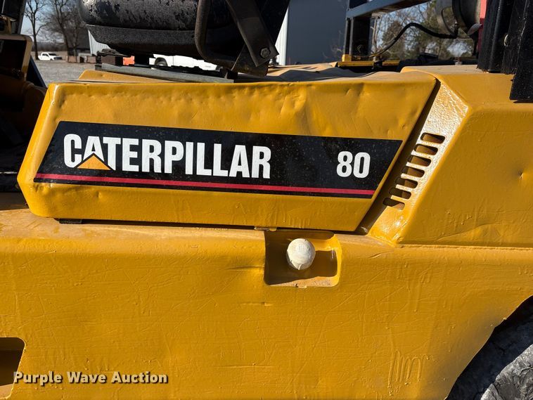 image for item EI5774 Caterpillar 80 forklift