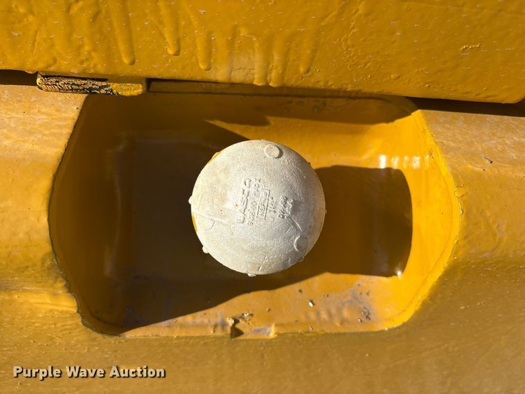 image for item EI5774 Caterpillar 80 forklift