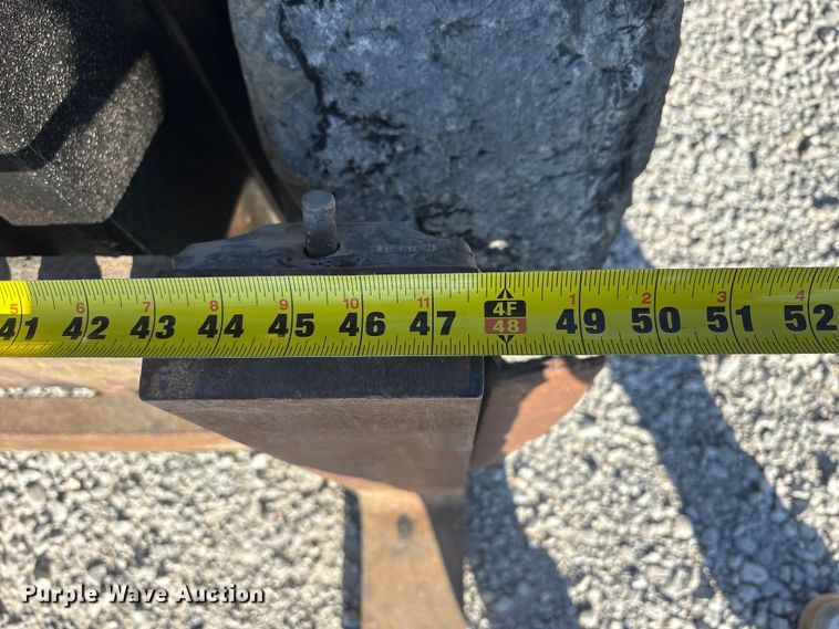 image for item EI5774 Caterpillar 80 forklift