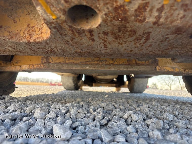 image for item EI5774 Caterpillar 80 forklift