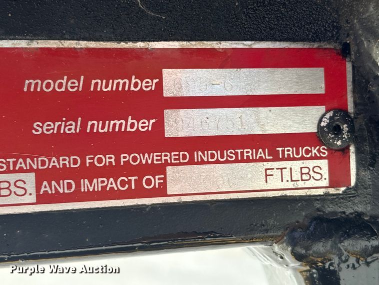 image for item EI5774 Caterpillar 80 forklift