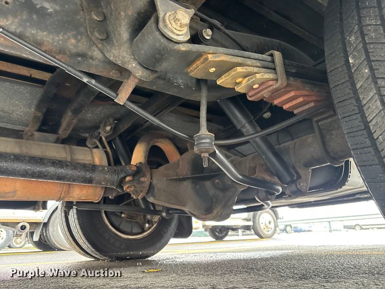 image for item EM5024 2018 Starcraft Ford E450 Super Duty shuttle bus