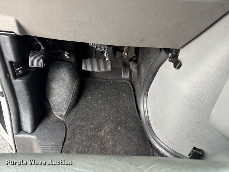 image for item EM5024 2018 Starcraft Ford E450 Super Duty shuttle bus