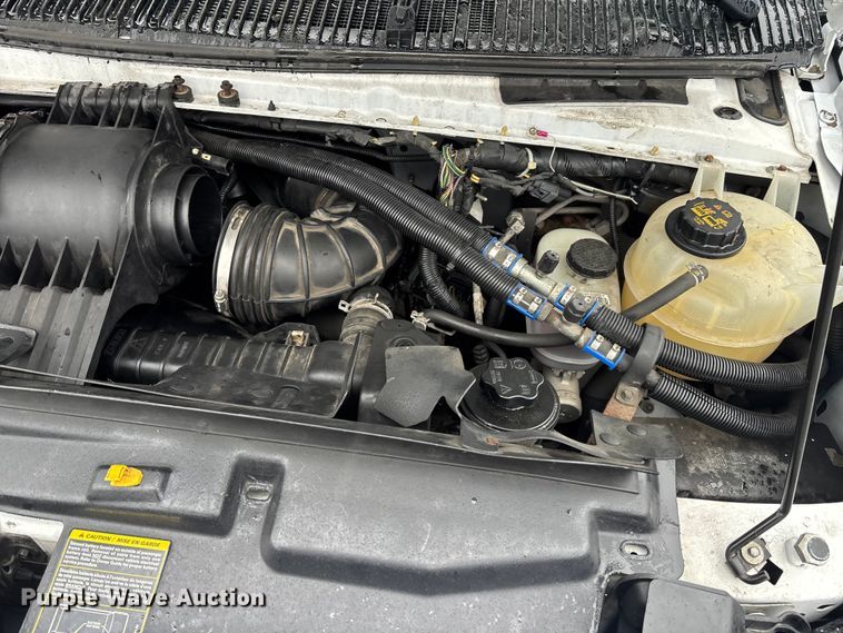 image for item EM5024 2018 Starcraft Ford E450 Super Duty shuttle bus