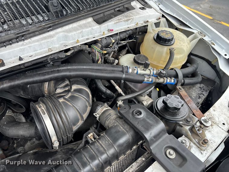 image for item EM5024 2018 Starcraft Ford E450 Super Duty shuttle bus