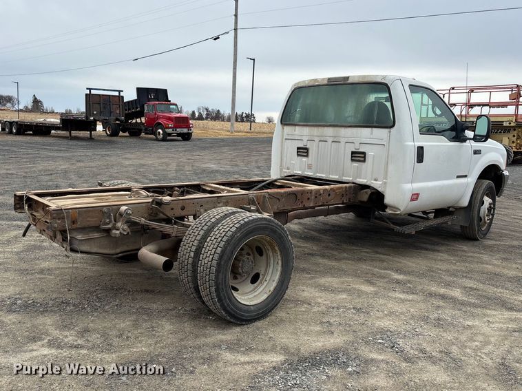 image for item EM5027 2001 Ford F550 truck cab and chassis