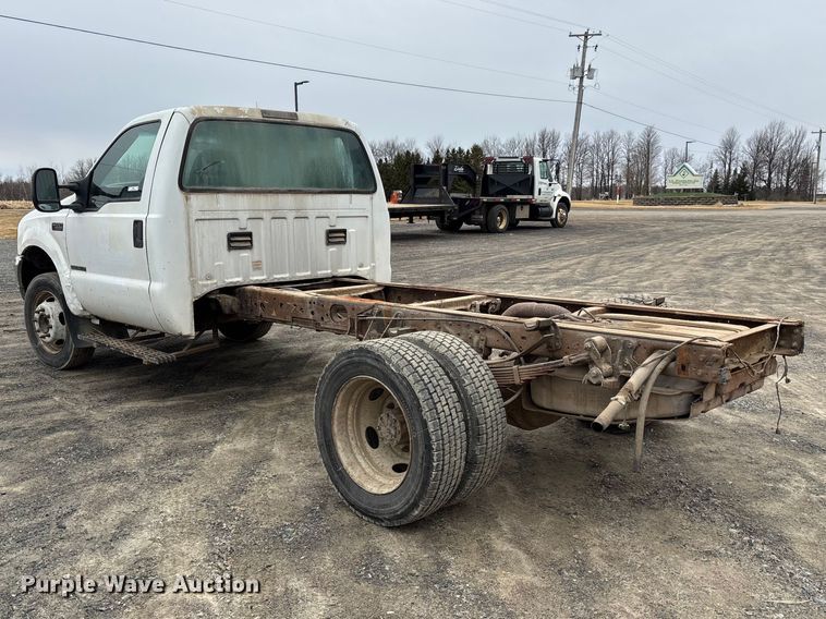 image for item EM5027 2001 Ford F550 truck cab and chassis