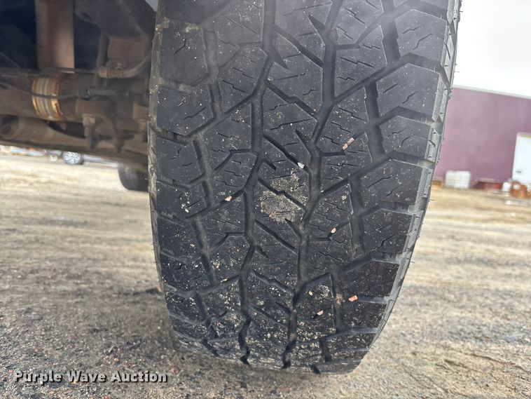 image for item EM5031 2012 Ford F150 Ext. Cab pickup truck