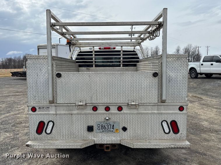 image for item EM5032 2013 Chevrolet Silverado 3500HD Crew Cab utility bed pickup truck