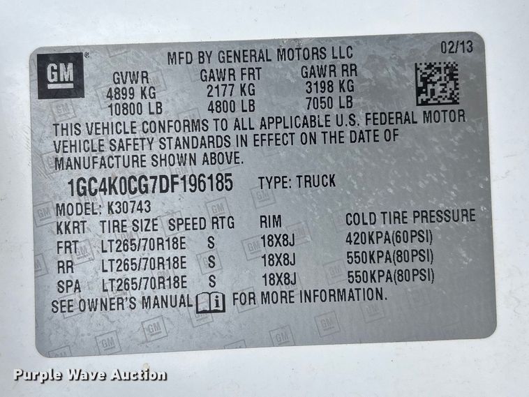 image for item EM5032 2013 Chevrolet Silverado 3500HD Crew Cab utility bed pickup truck