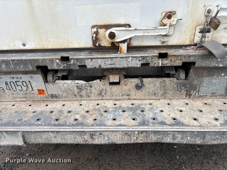 image for item EM5035 2000 GMC C5500 box truck