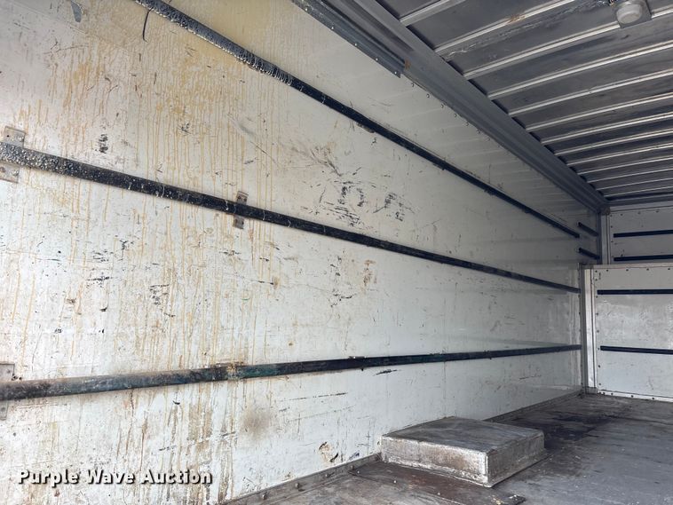 image for item EM5035 2000 GMC C5500 box truck