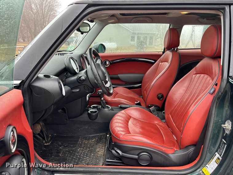 image for item EM5043 2009 Mini Cooper 