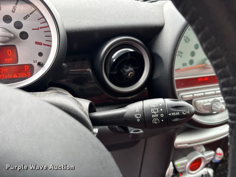 image for item EM5043 2009 Mini Cooper 