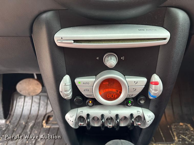 image for item EM5043 2009 Mini Cooper 