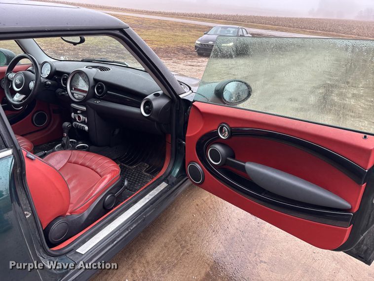 image for item EM5043 2009 Mini Cooper 