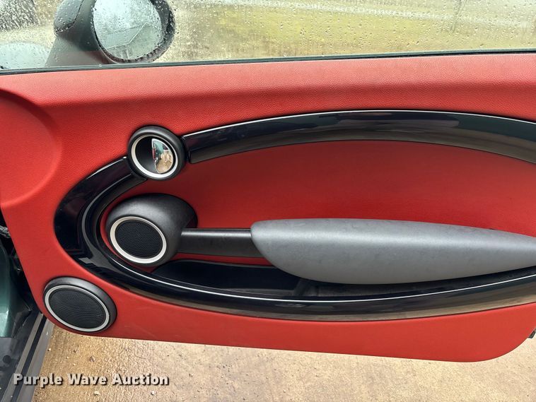 image for item EM5043 2009 Mini Cooper 