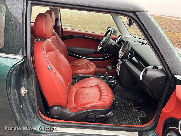 image for item EM5043 2009 Mini Cooper 