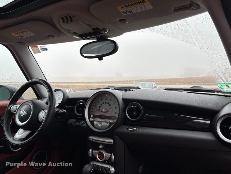 image for item EM5043 2009 Mini Cooper 