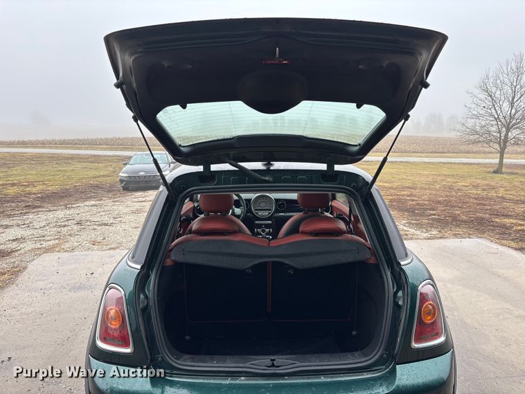 image for item EM5043 2009 Mini Cooper 