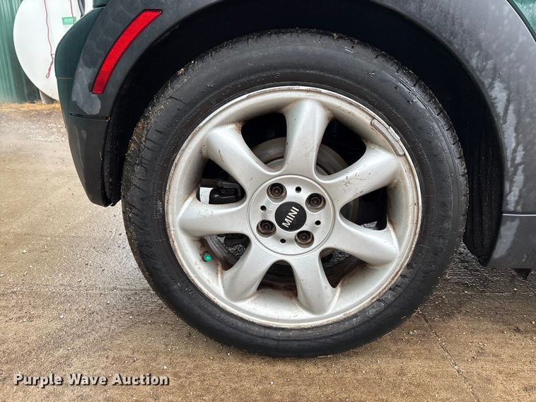 image for item EM5043 2009 Mini Cooper 