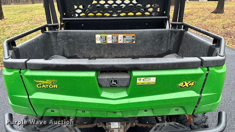 image for item EN5993 2012 John Deere XUV550 S4 utility vehicle