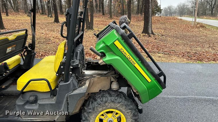 image for item EN5993 2012 John Deere XUV550 S4 utility vehicle