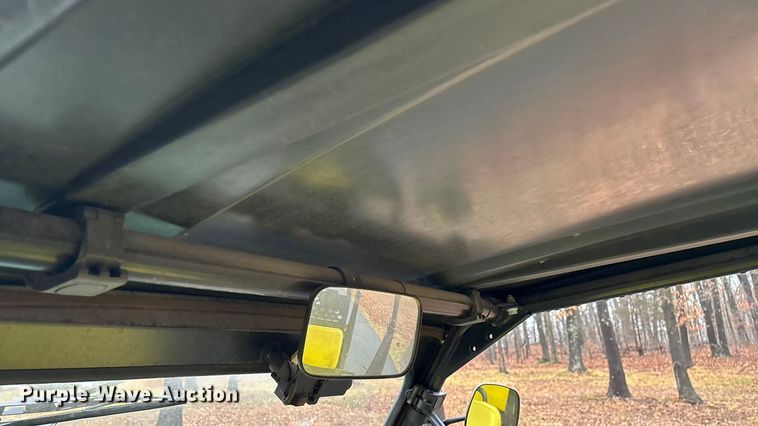 image for item EN5993 2012 John Deere XUV550 S4 utility vehicle