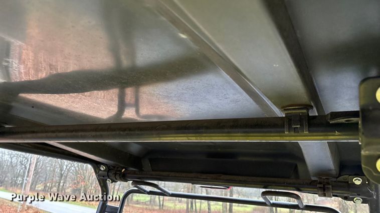 image for item EN5993 2012 John Deere XUV550 S4 utility vehicle