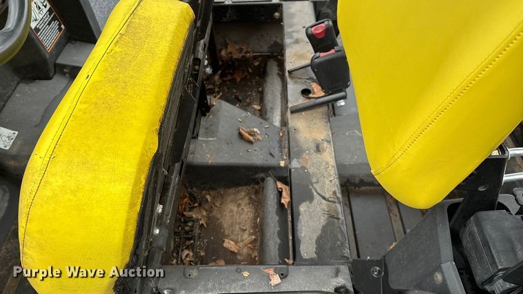 image for item EN5993 2012 John Deere XUV550 S4 utility vehicle