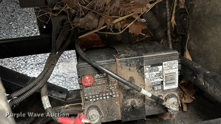 image for item EN5993 2012 John Deere XUV550 S4 utility vehicle